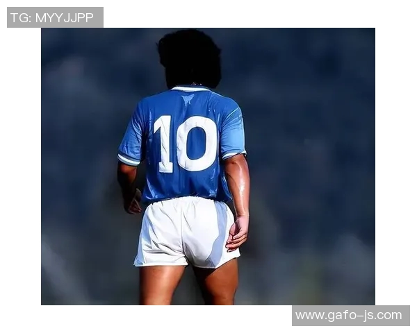 退役较晚的足球明星们的传奇生涯与不懈追求